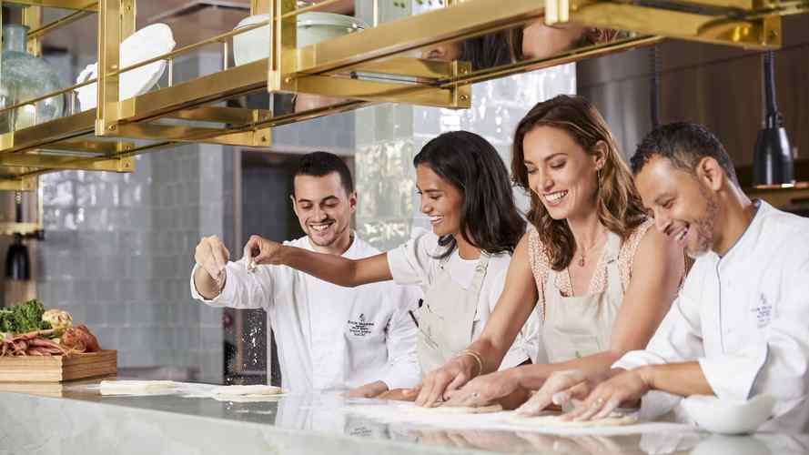 Máy bay và khinh khí cầu cải thiện Internet